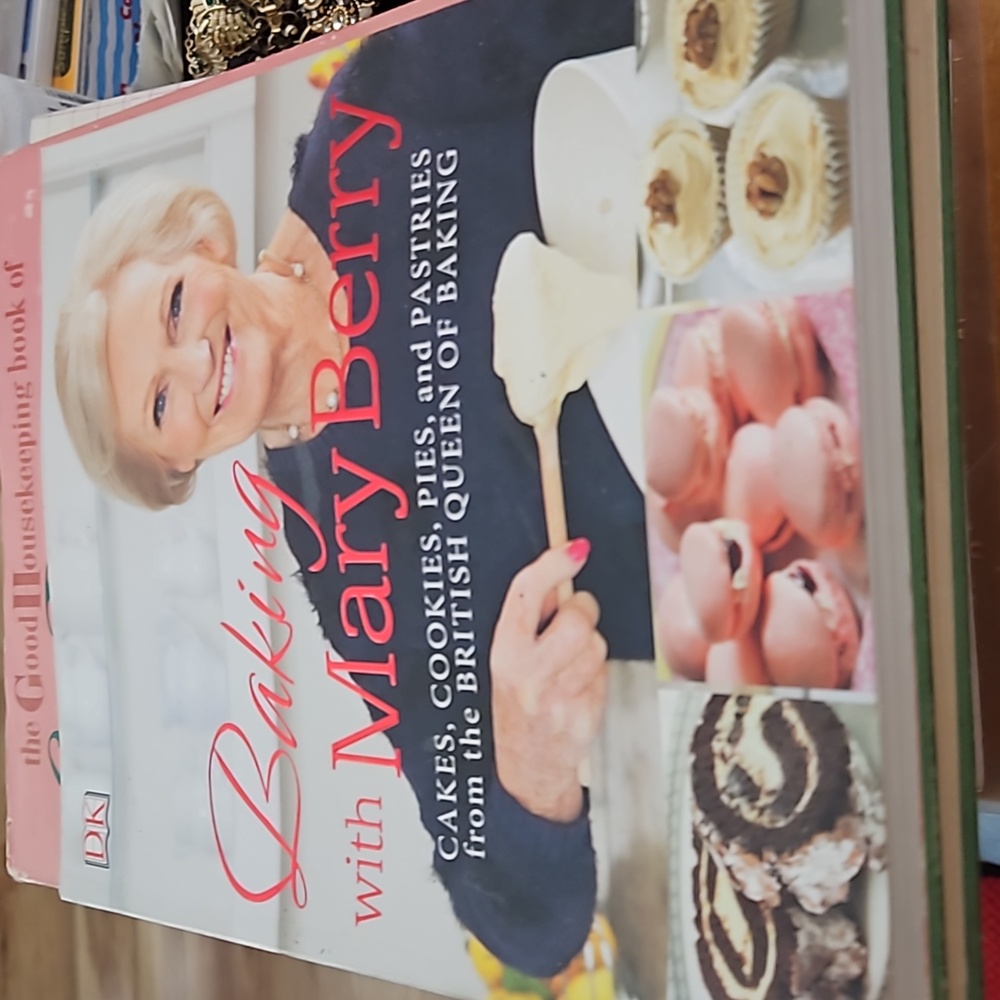 Baking With Mary Berry Cookbook
